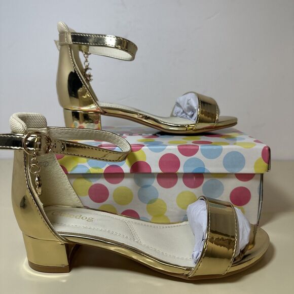 Cutedog Girls Gold Princess Shoes Size 2 Block Heel Ankle Buckle Strap and Charm - Picture 4 of 11